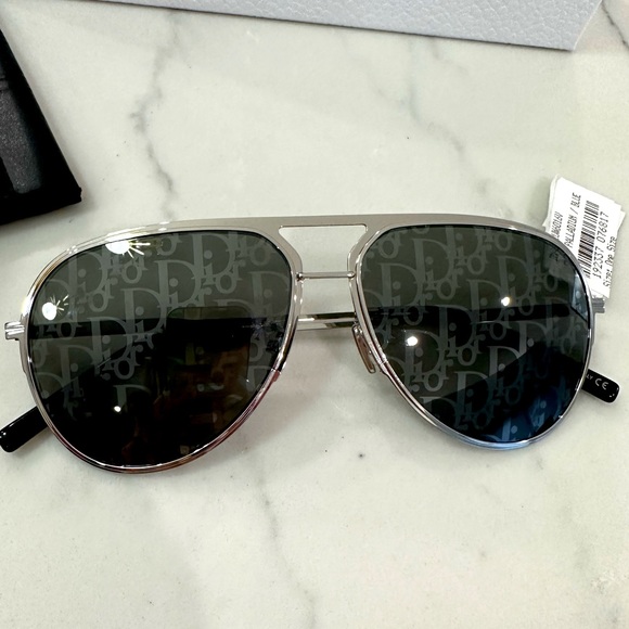 Dior Essential A2U Aviator Sunglasses - Picture 1 of 8